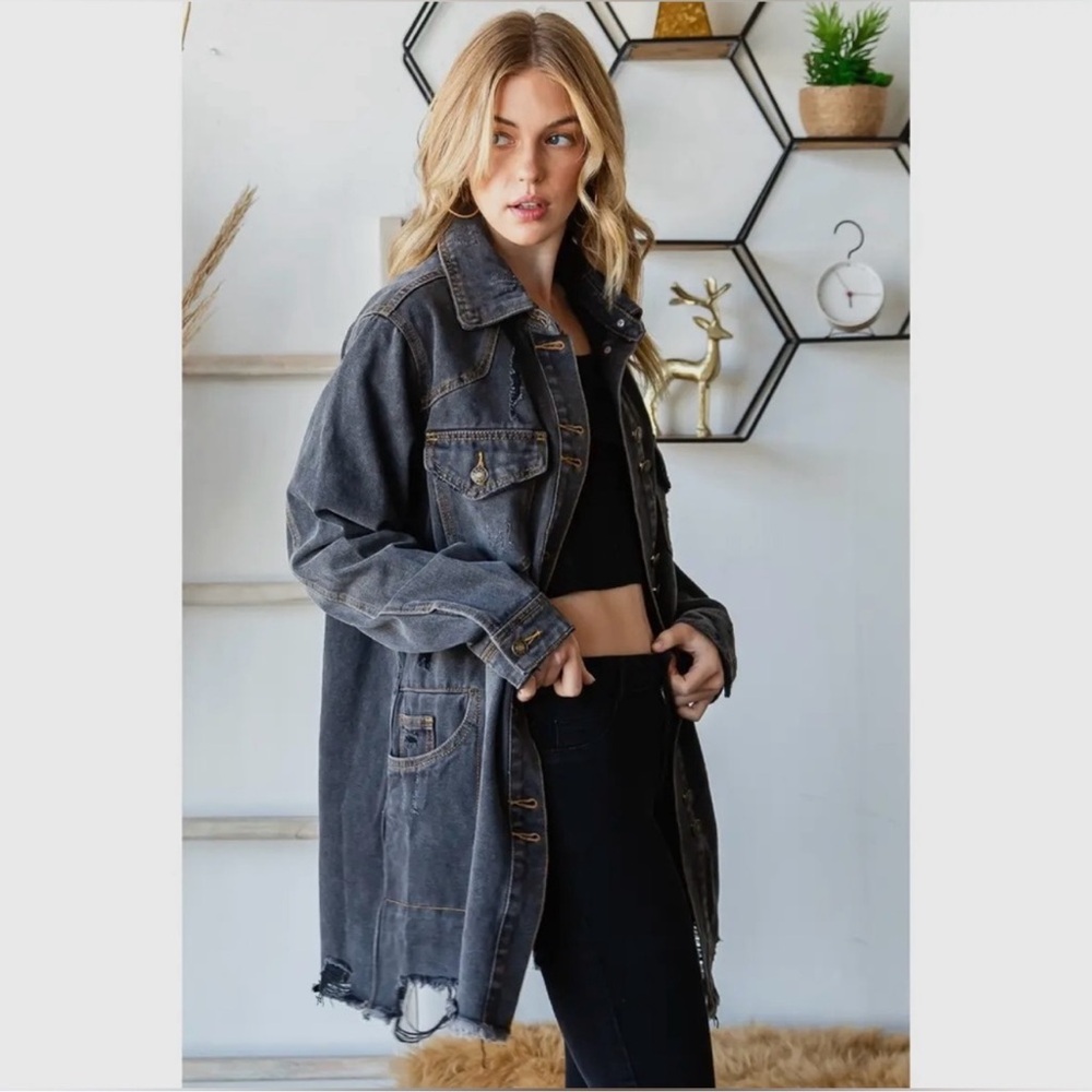 VEVERET Distressed Oversized Longline Denim Shacket Jacket NWOT Blogger Favorite